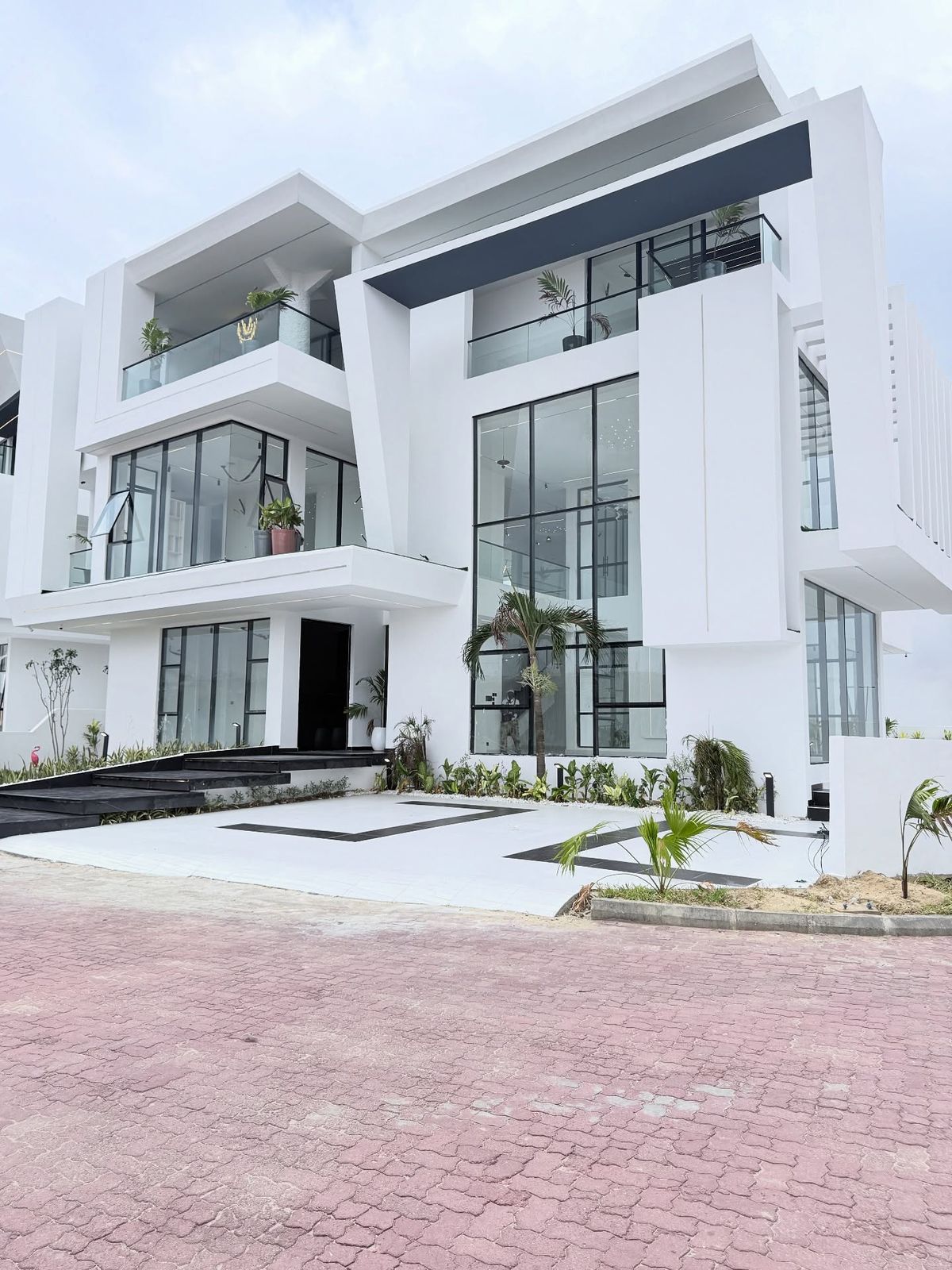 Homes worth keeping for a generation. — Residence · Sales gallery image 3